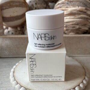 NARS Skin Light Reflecting Moisturizer